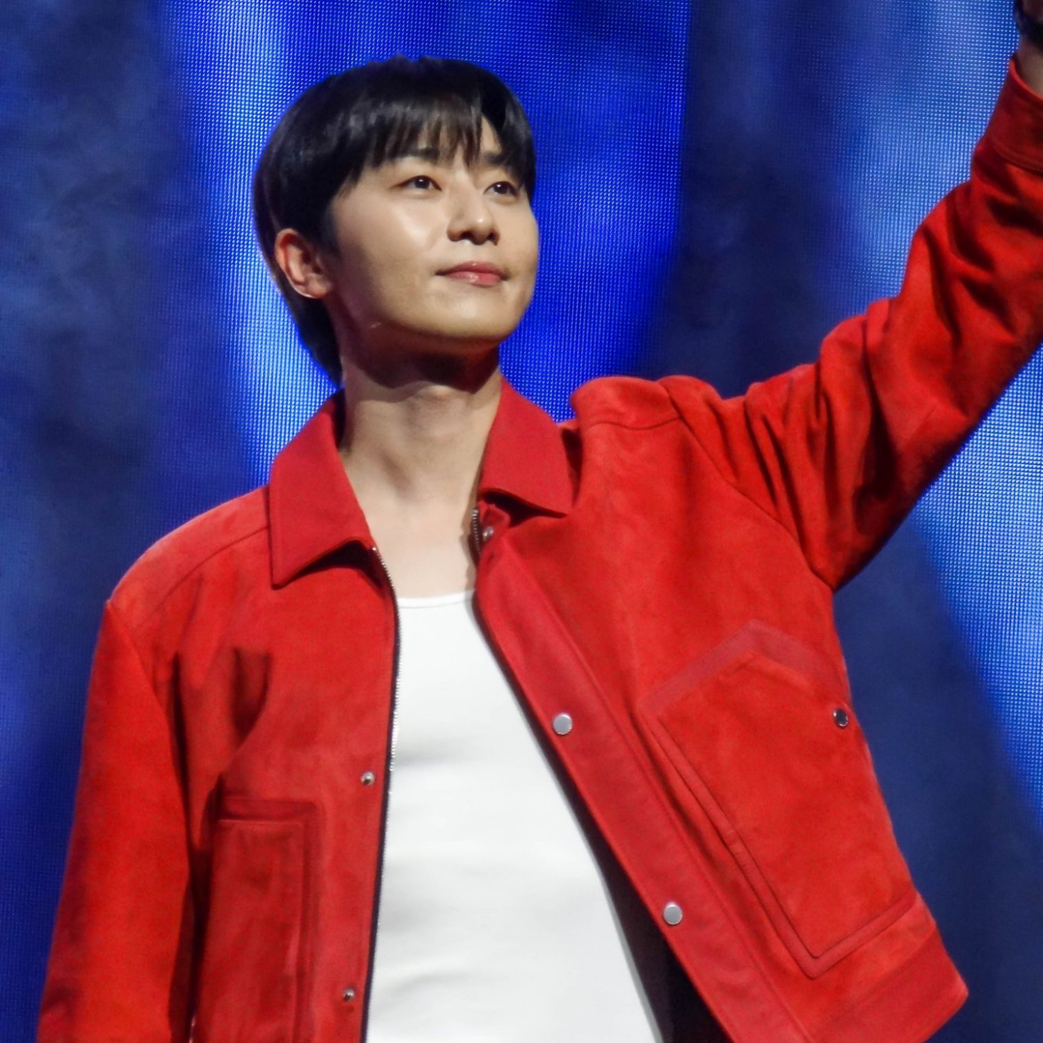 Recent activity shot of Park Seojoon
