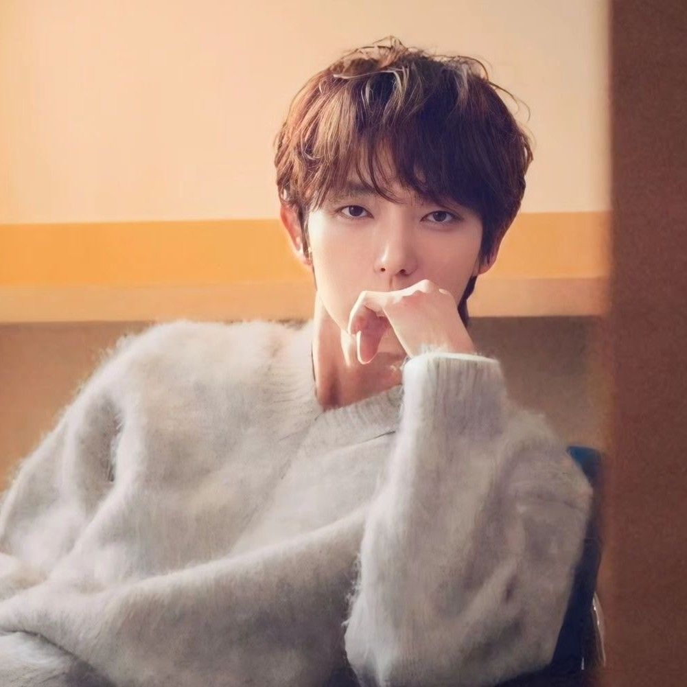 A moment captured by a fan of Lee Joongi
