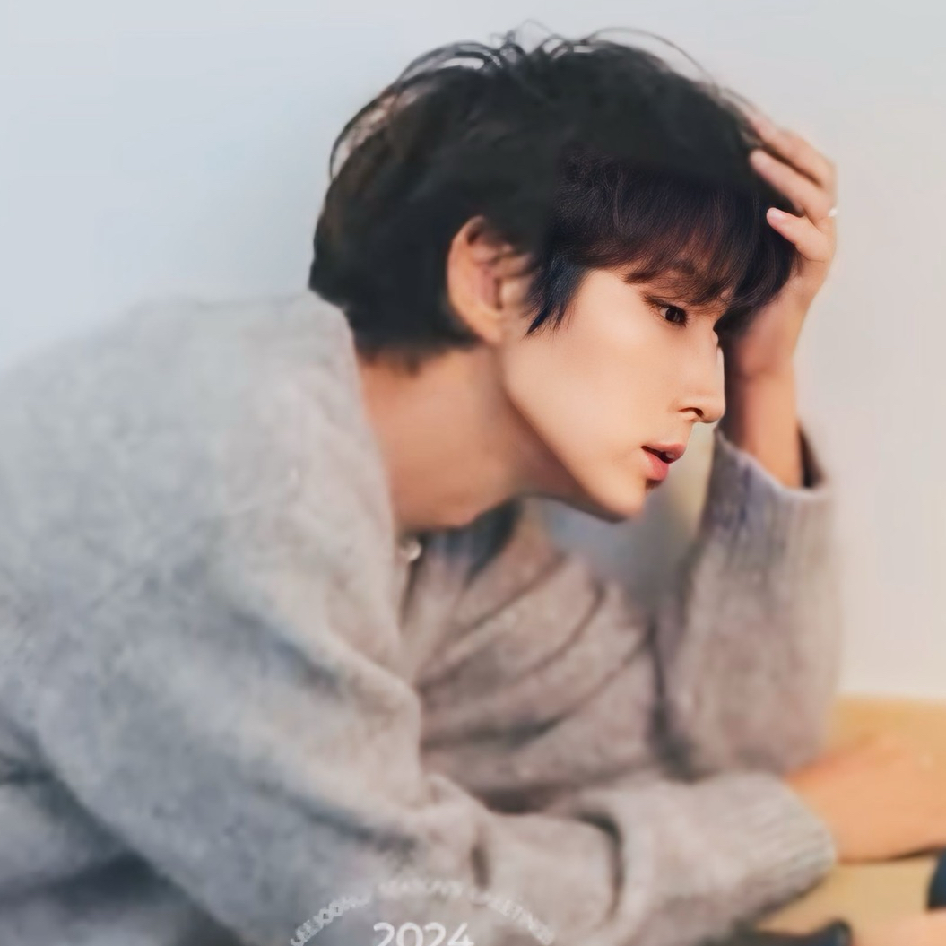 Latest photo of Lee Joongi