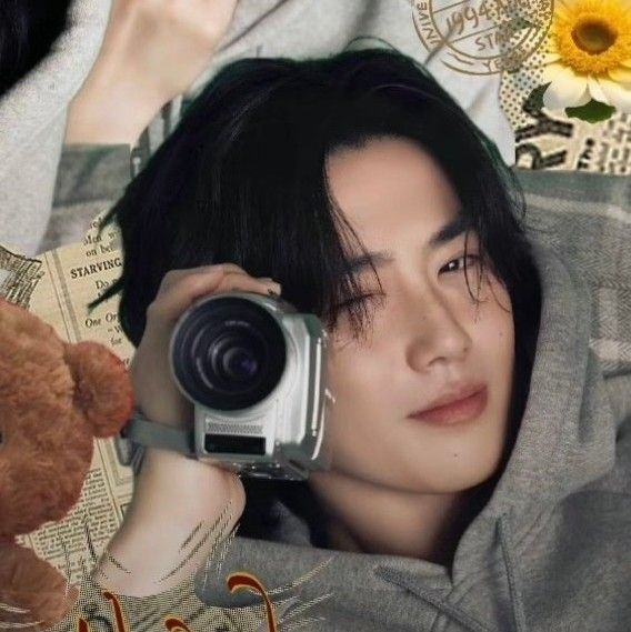 A moment captured by a fan of Suho