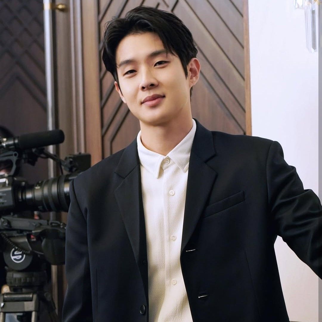 Latest photo of Choi Wooshik