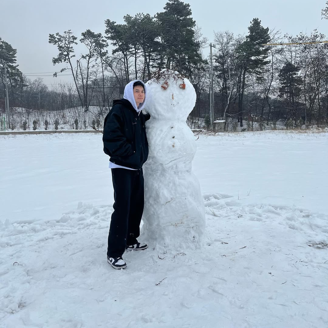 Recent activity shot of Ong Seongwu