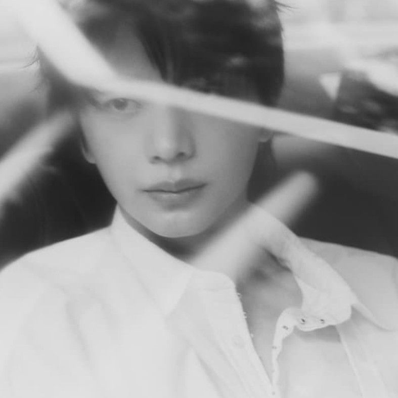 Behind-the-scenes cut of Yook Sungjae