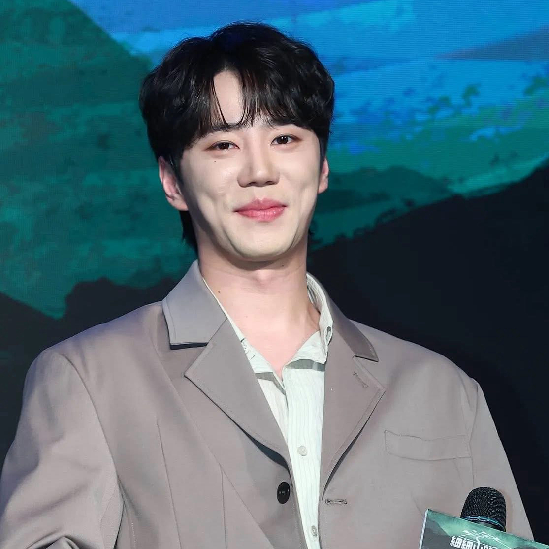 Latest photo of Lee Junyoung