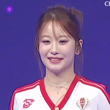Latest photo of Oh Yujin