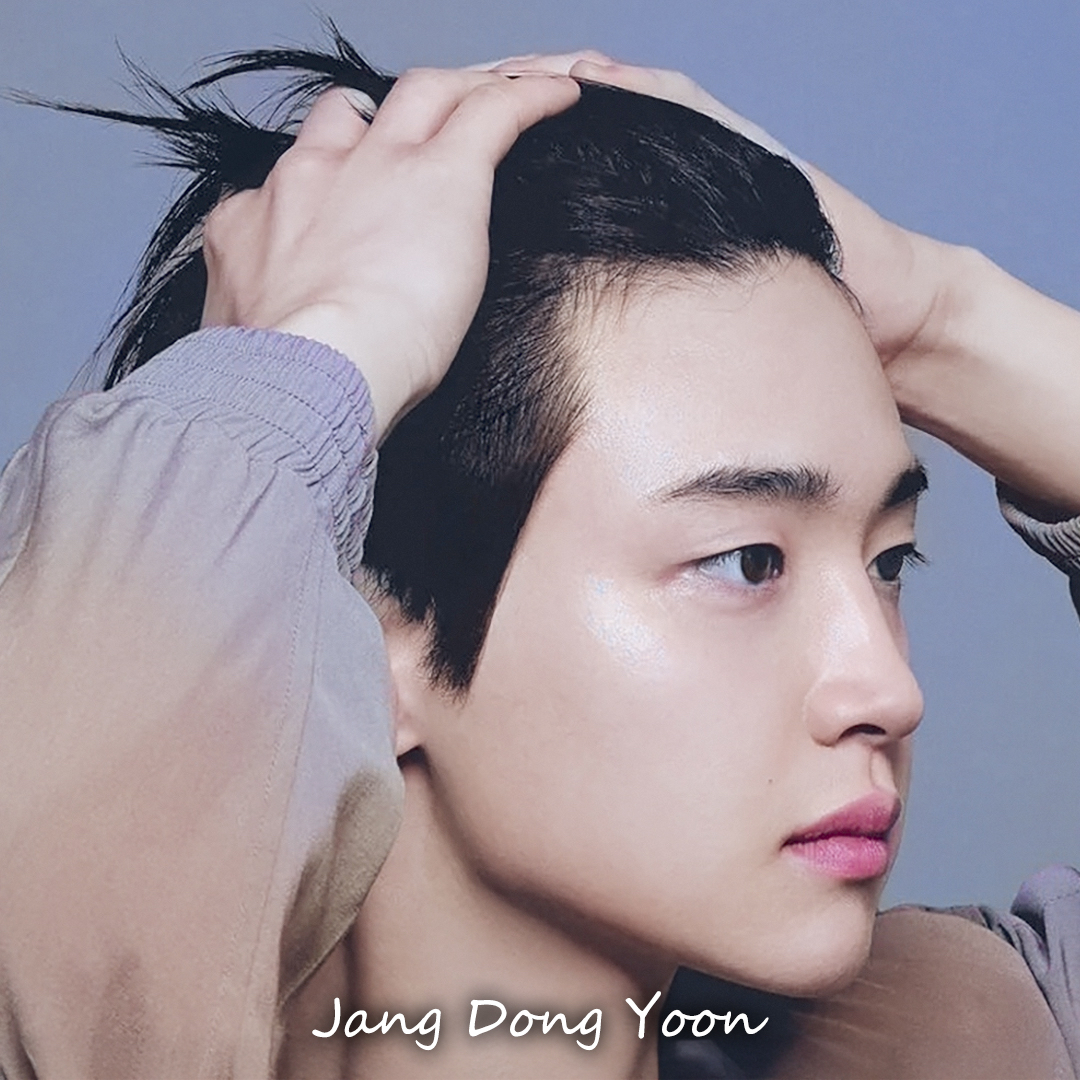 A moment captured by a fan of Jang Dongyoon