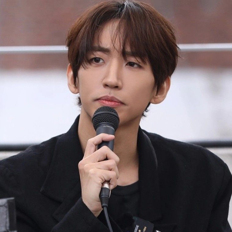 Latest photo of Lee Seungyoon