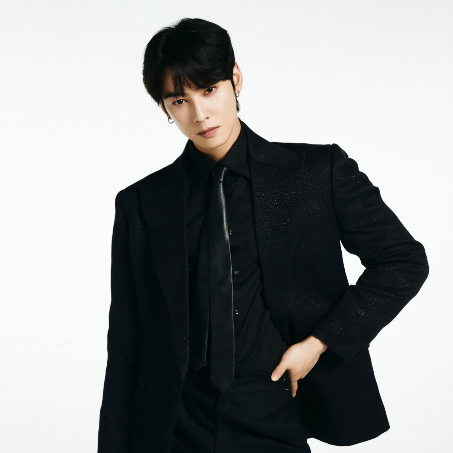 Recent activity shot of Cha Eunwoo