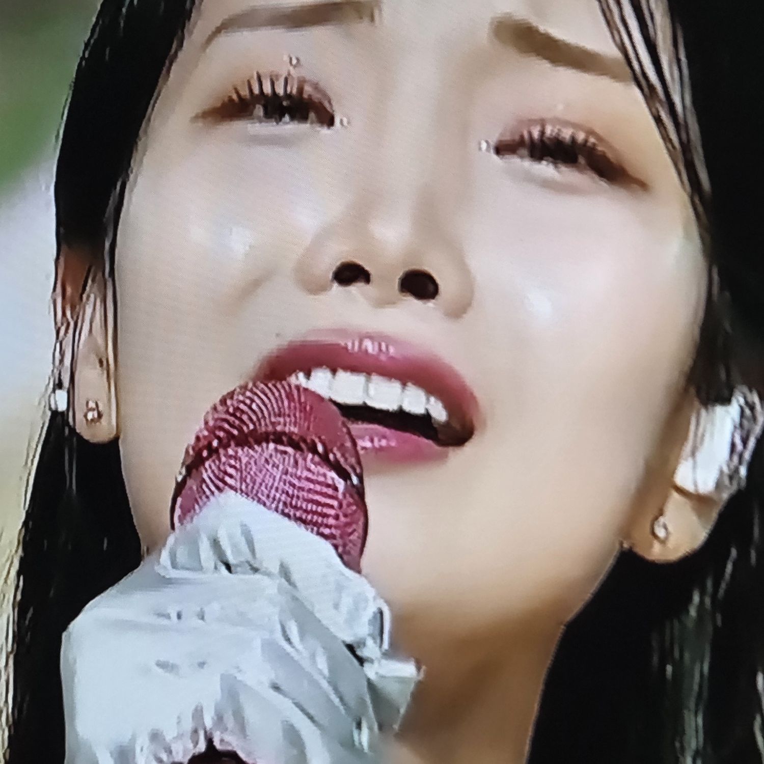 Recent activity shot of Kim Soyeon (2004)