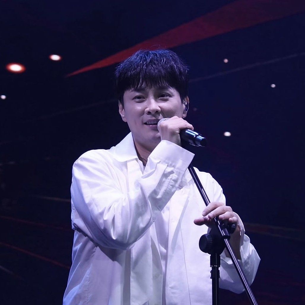 粉絲拍下的閔庚勳瞬間