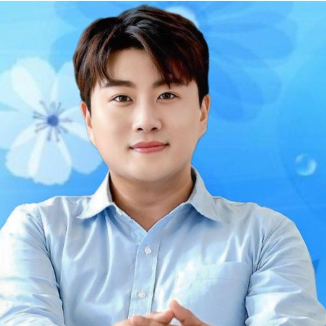 Recent activity shot of Kim Hojoong