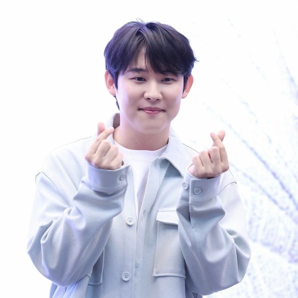 Today’s standout profile photo of Jinuk on Choeaedol Celeb