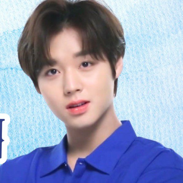 A moment captured by a fan of Park Jihoon