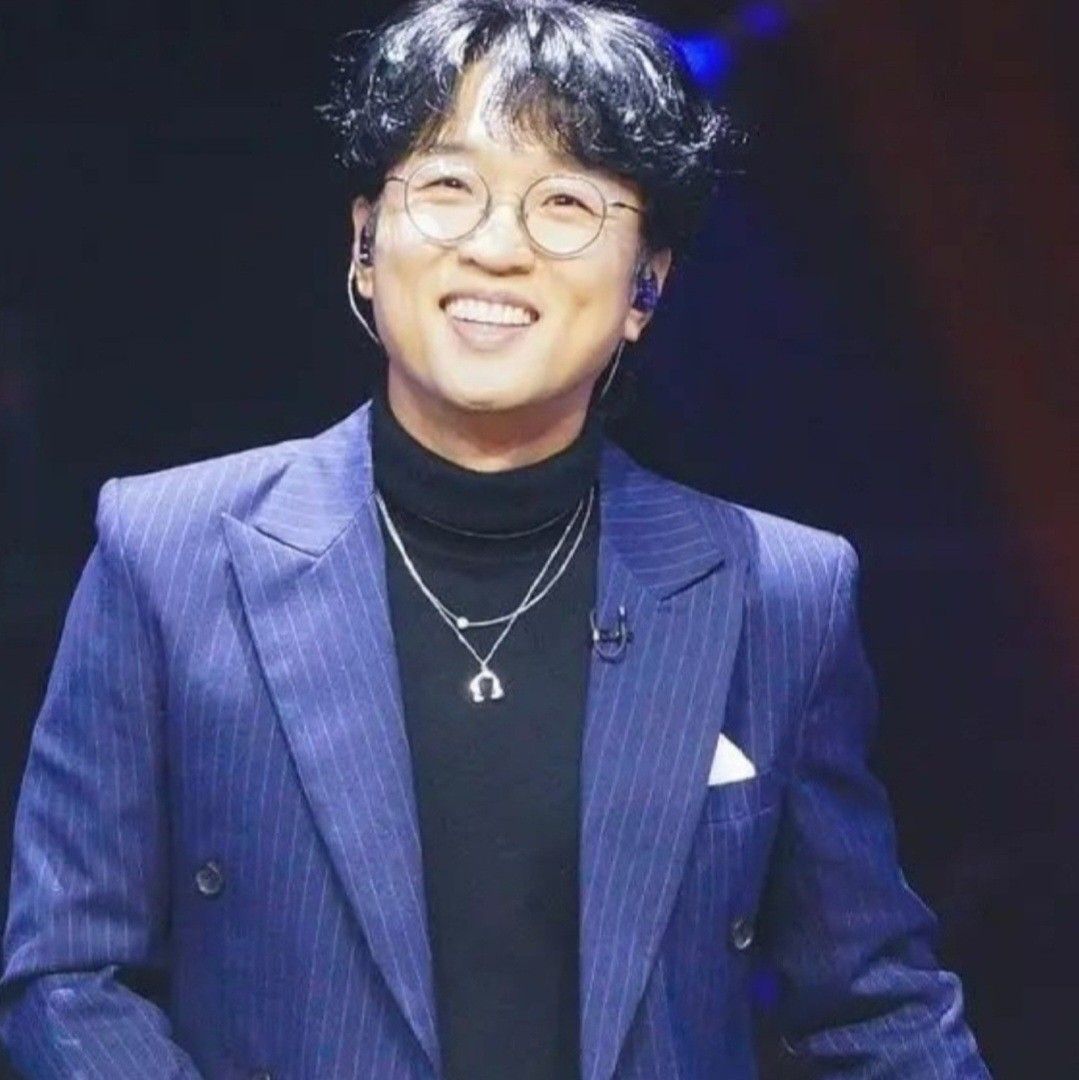Recent activity shot of Bak Changgeun