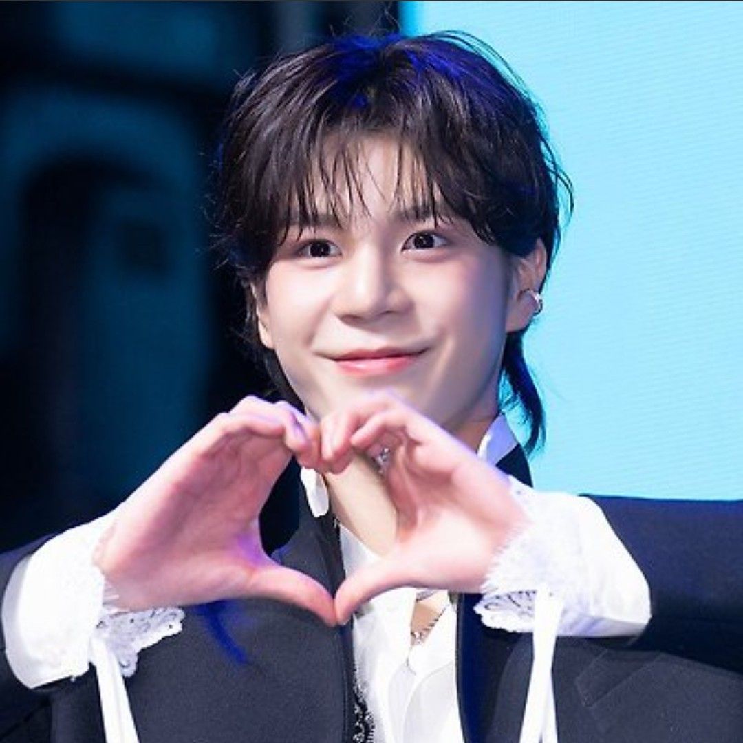 Cuplikan di balik layar dari Jeong Dongwon