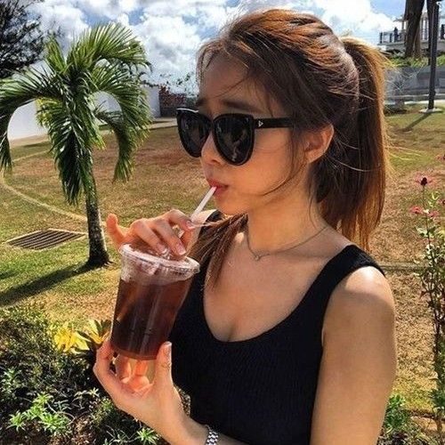 Recent activity shot of Yoo Inna