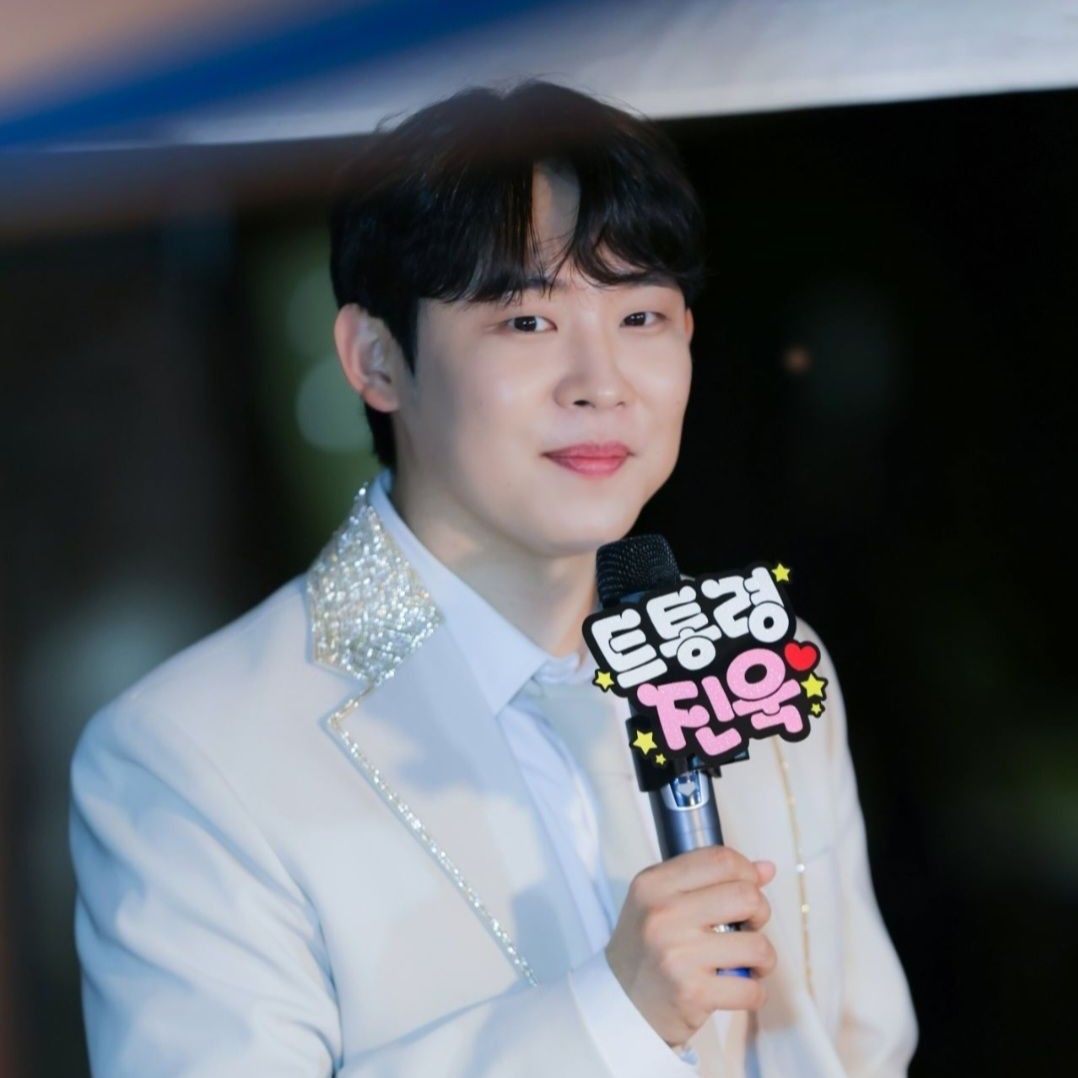 Recent activity shot of Jinuk