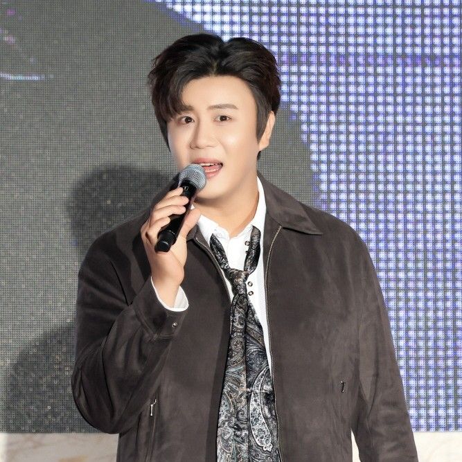 Latest photo of Jin Haesung