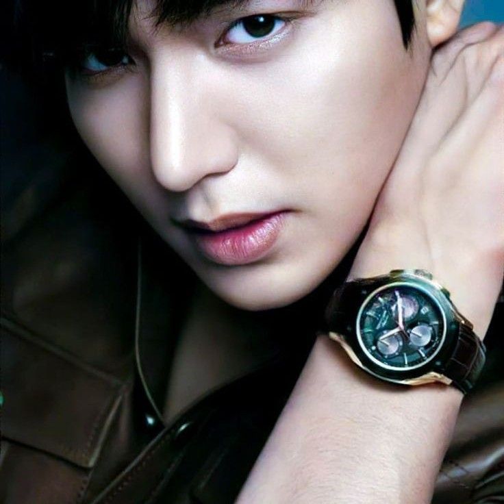 イ・ミンホの最近の活動ショット