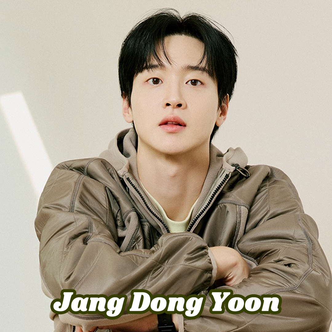 A moment captured by a fan of Jang Dongyoon