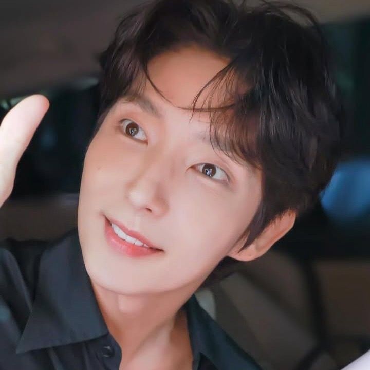 Momen yang diabadikan oleh penggemar Lee Joongi