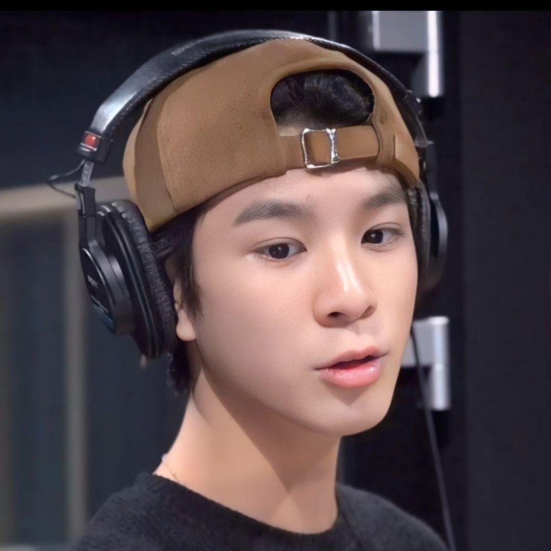 Cuplikan di balik layar dari Jeong Dongwon