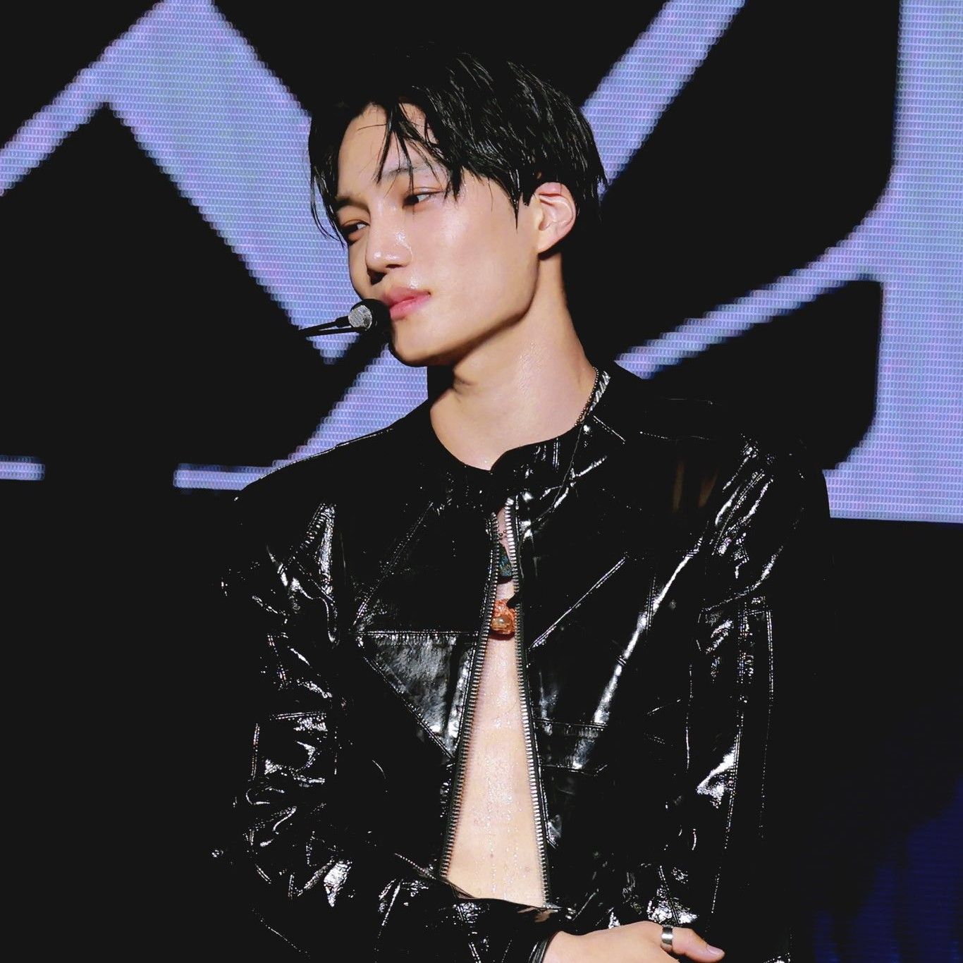 A moment captured by a fan of KAI