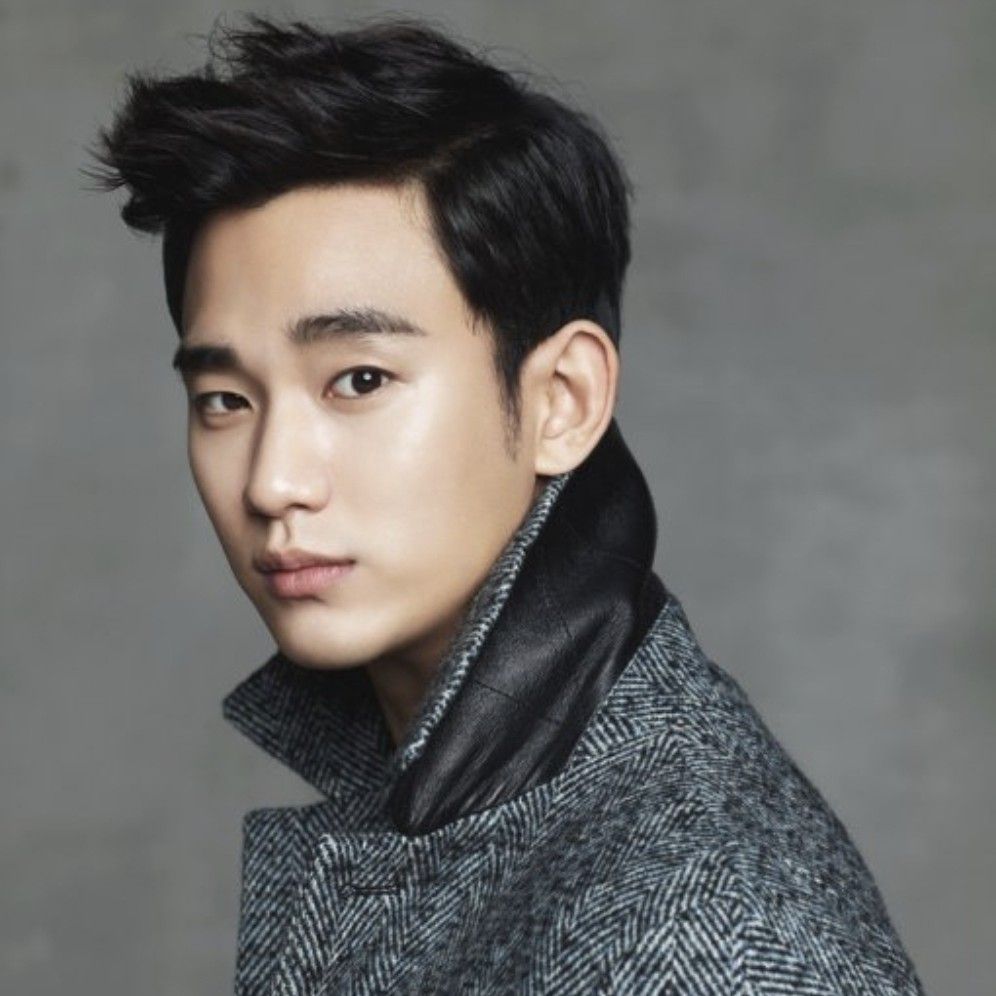 金秀贤的最新照片