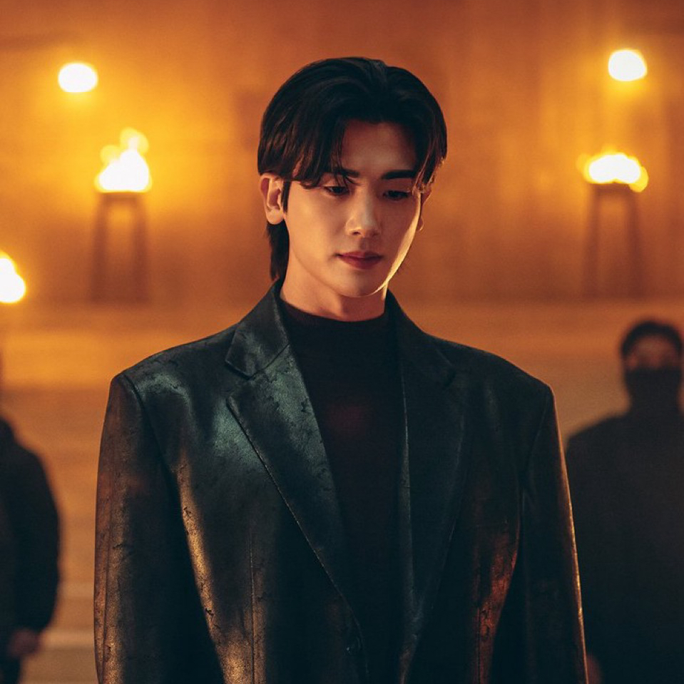 A moment captured by a fan of Park Hyungsik
