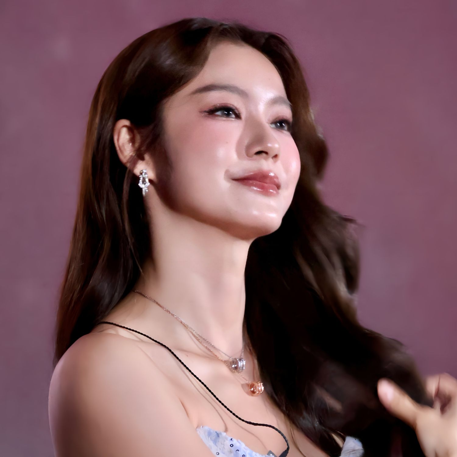 Behind-the-scenes cut of Namtan Tipnaree Weerawatnodom