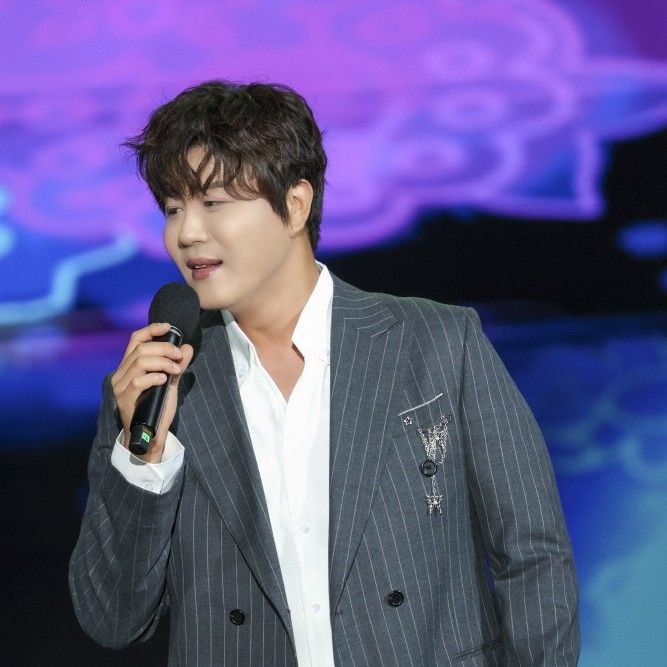 チン・ヘソンの最新写真