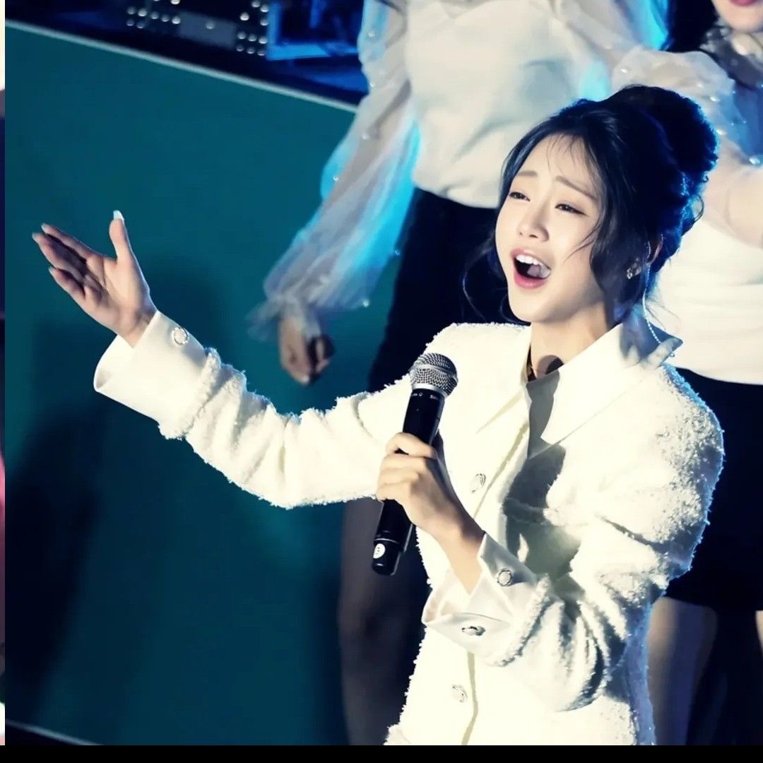 홍지윤의 최신 사진