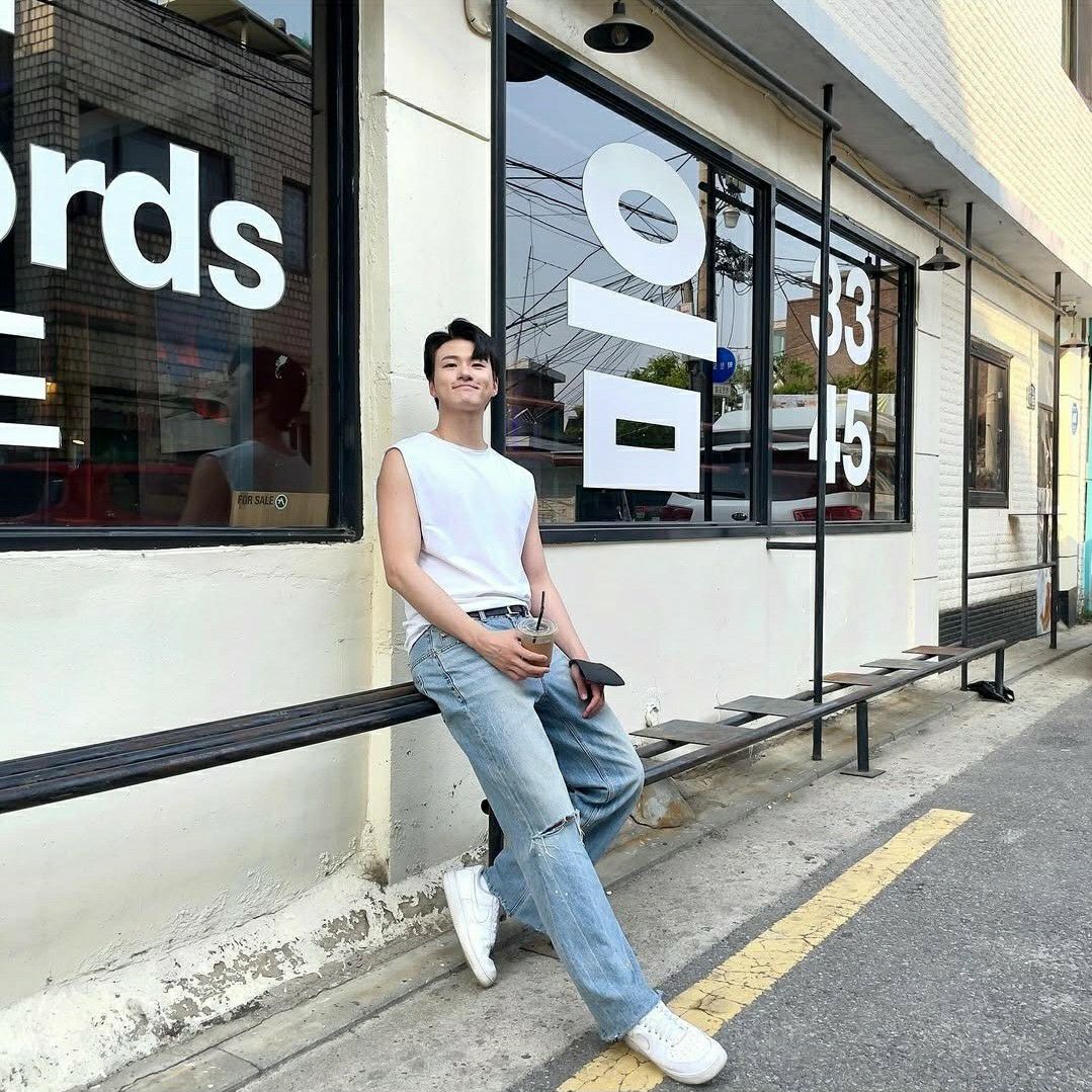 Latest photo of Shin Seungho