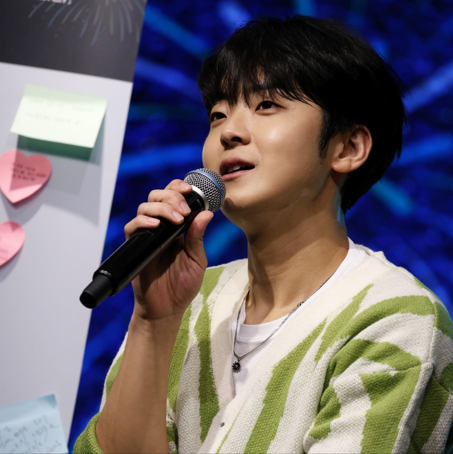 A moment captured by a fan of Park Minsu