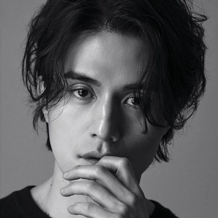 Recent activity shot of Lee Dongwook