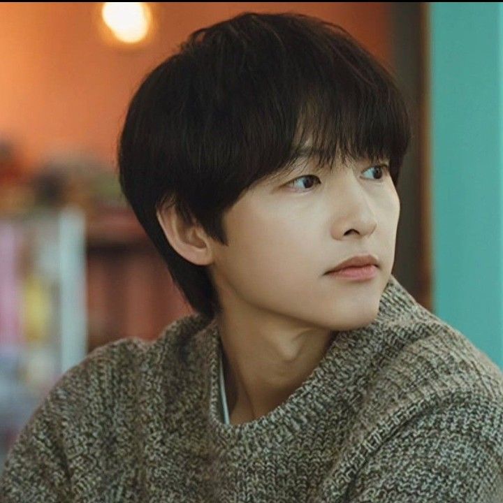 Foto kegiatan terbaru dari Song Joongki