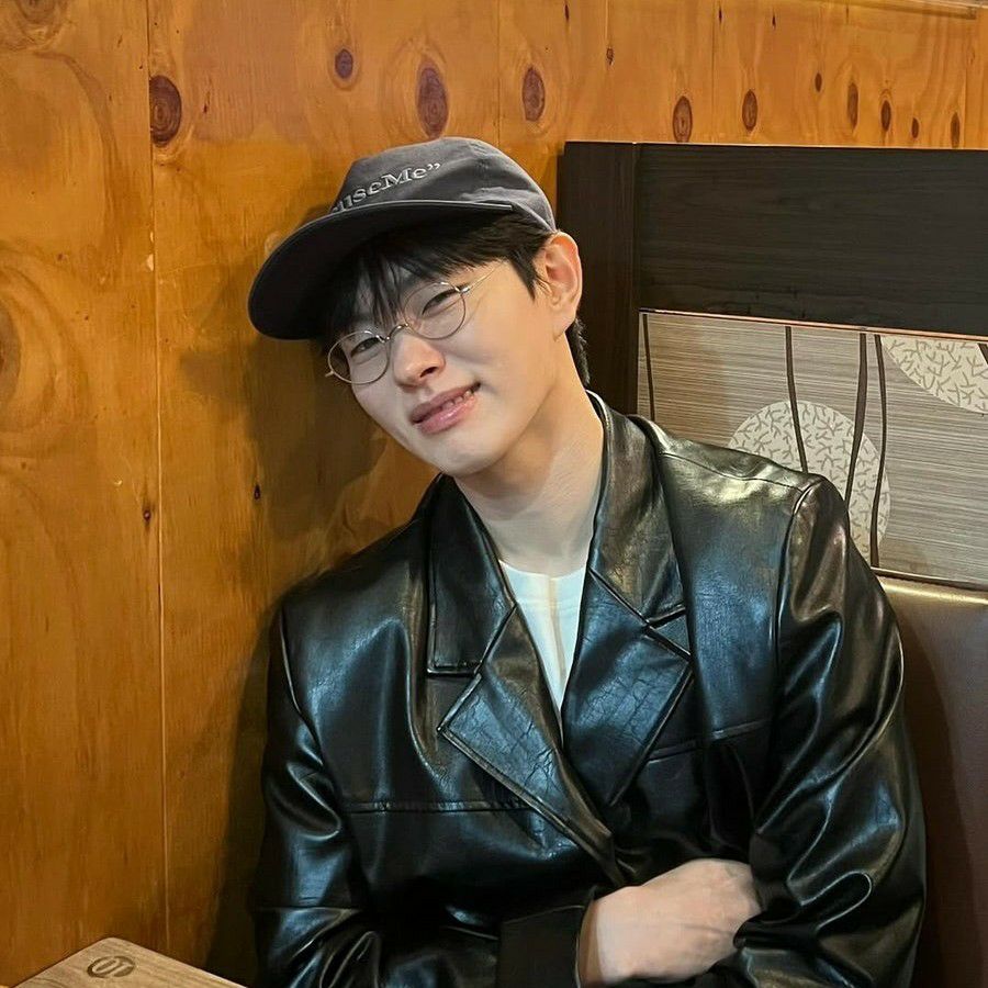 Latest photo of Lee Byeongchan