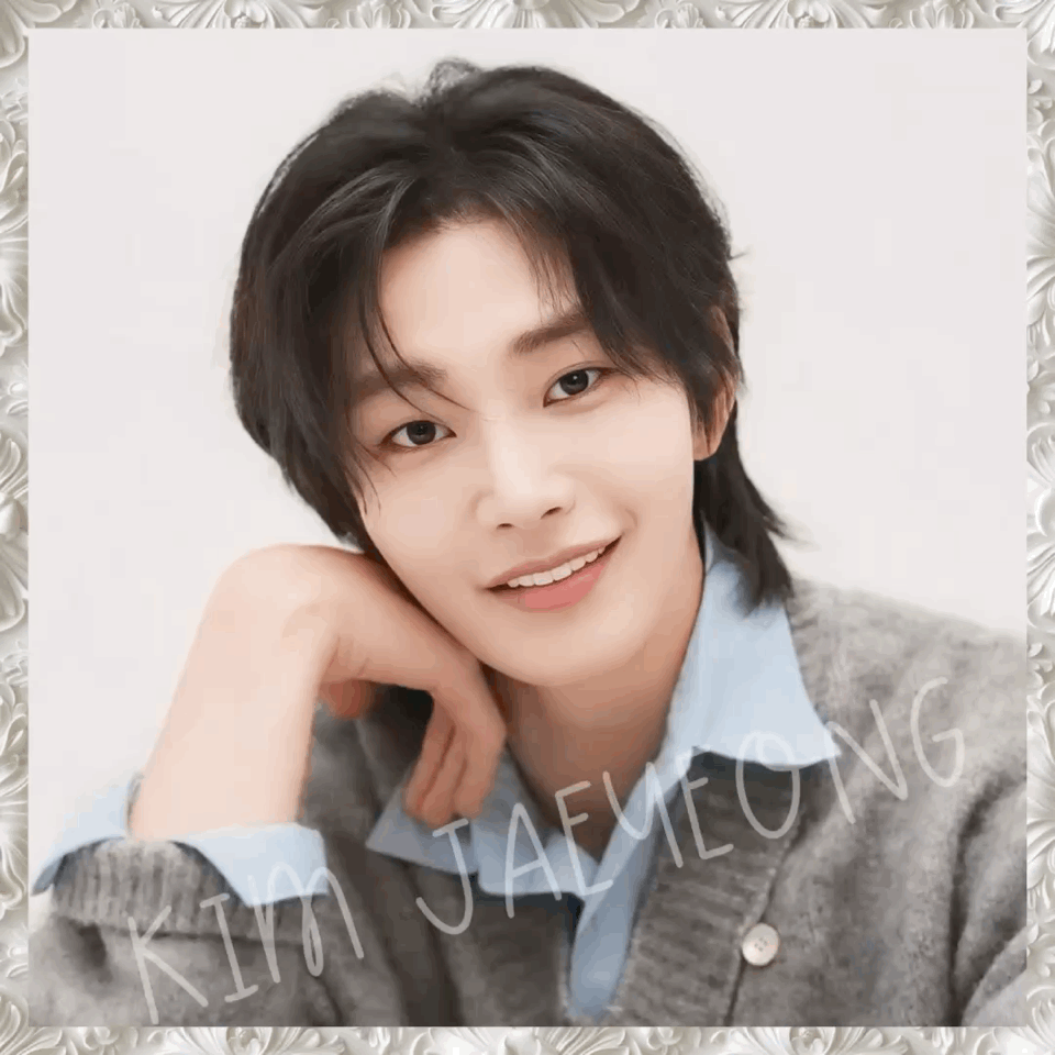 Behind-the-scenes cut of Kim Jaeyoung
