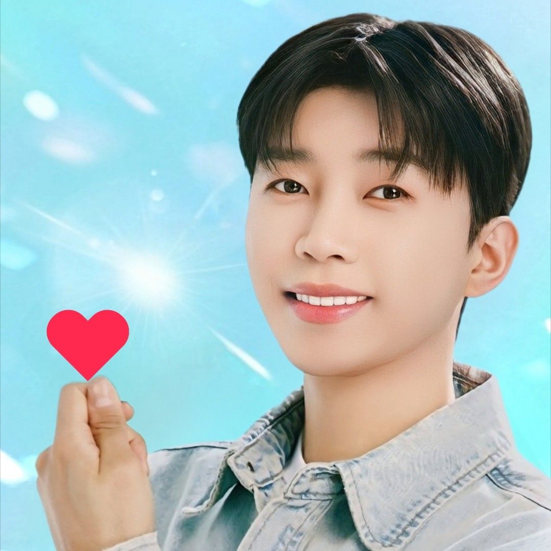 Latest photo of Lim Youngwoong