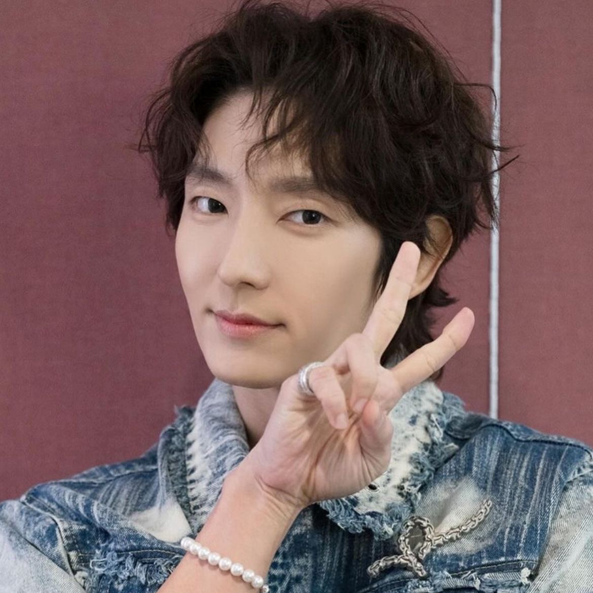 Latest photo of Lee Joongi