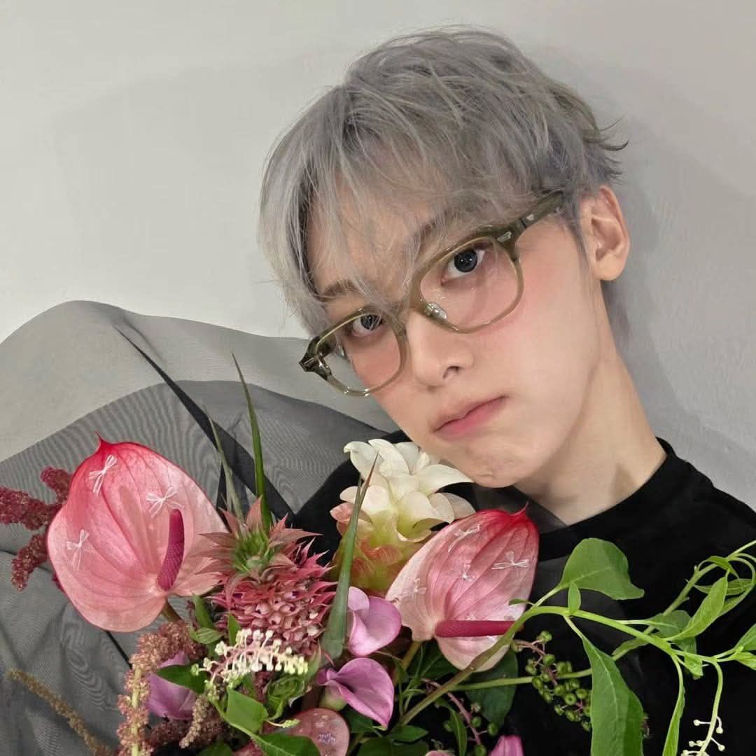 Behind-the-scenes cut of Yoon Sanha