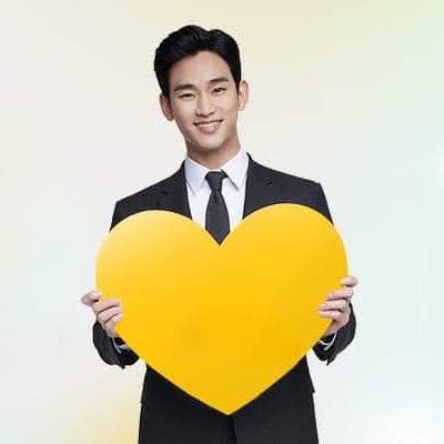 Foto kegiatan terbaru dari Kim Soohyun