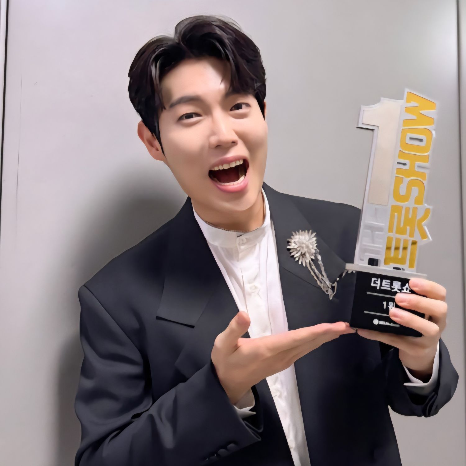 A moment captured by a fan of Son Taejin