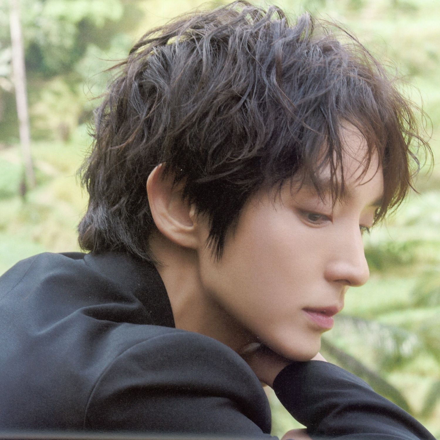 Behind-the-scenes cut of Lee Joongi