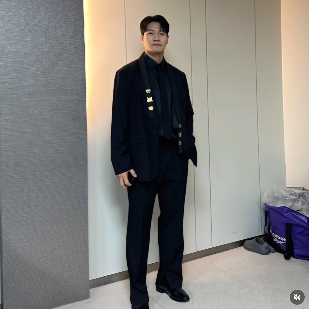 キム・ジョングクの最新写真