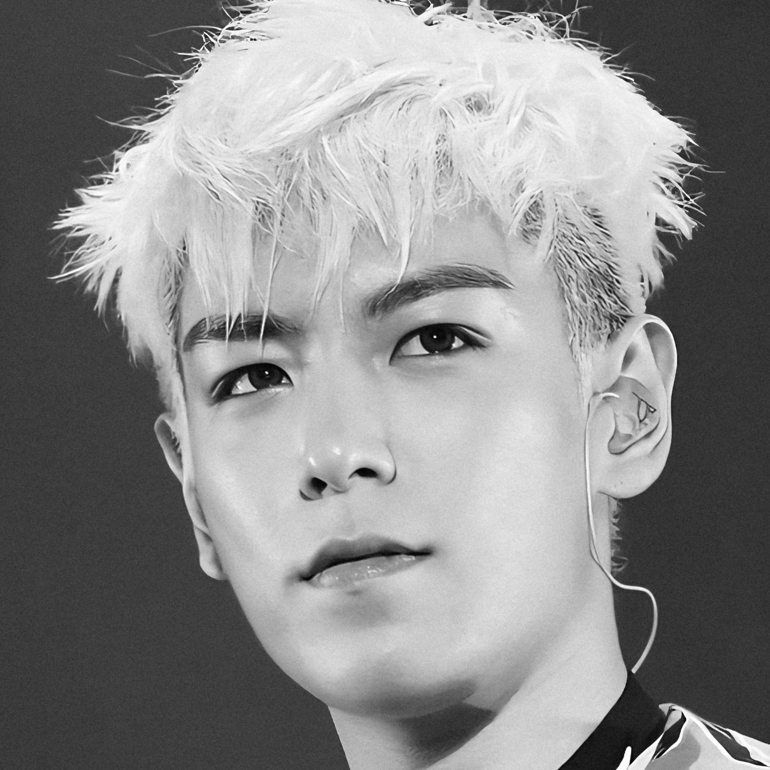 A moment captured by a fan of T.O.P