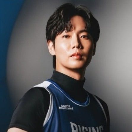 A moment captured by a fan of Son Taejin