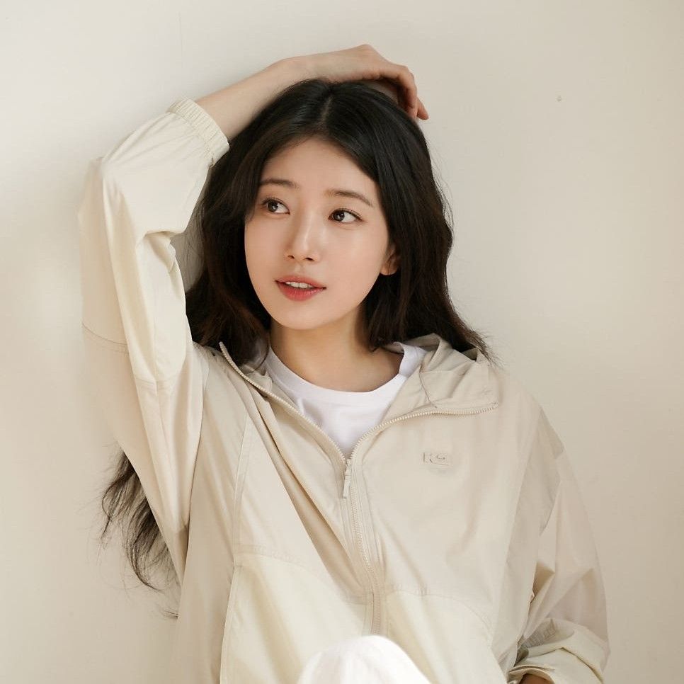 Latest photo of Bae Suzy