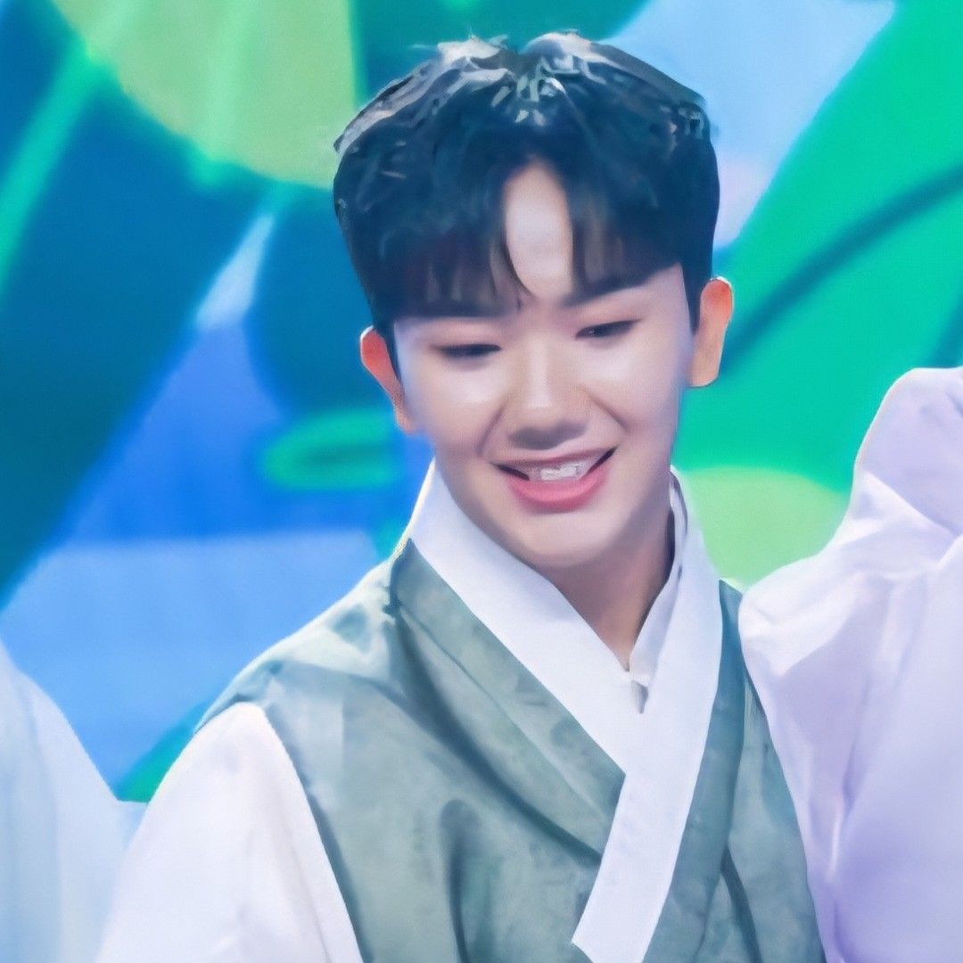 Latest photo of Nam Seungmin