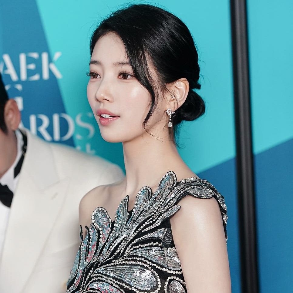 A moment captured by a fan of Bae Suzy